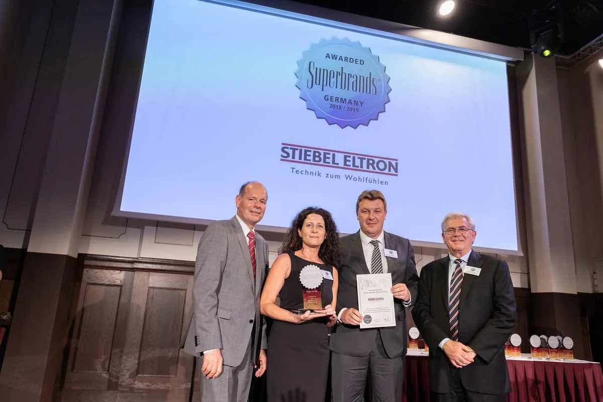 Stiebel Eltron und Eckart von Hirschhausen sind Superbrands
