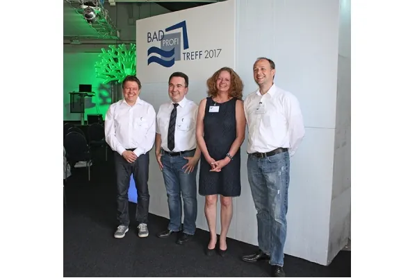 Zweiter Bad-Profi Treff bei Lux Elements führte Gewerke zusammen