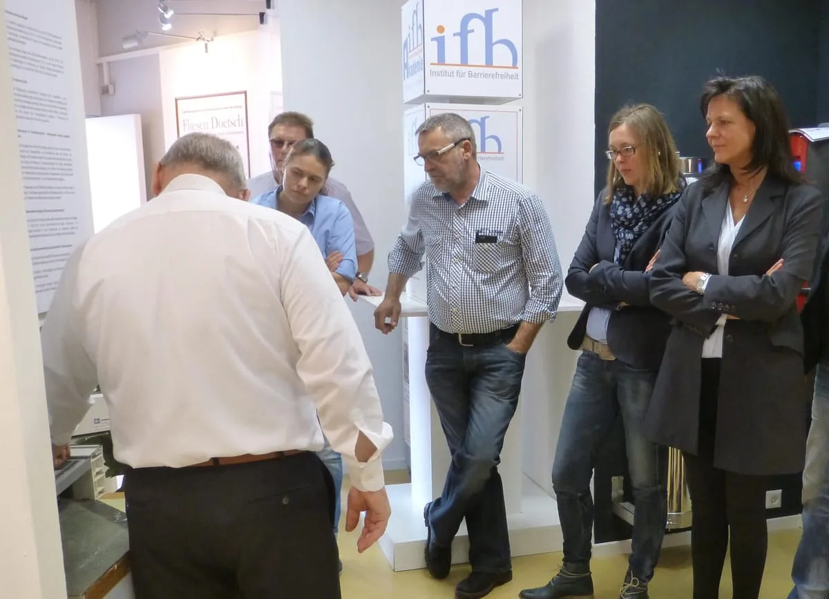 Hüppe: Schulung zum ifb-zertifizierten Fachbetrieb für barrierefreies Bauen und Wohnen