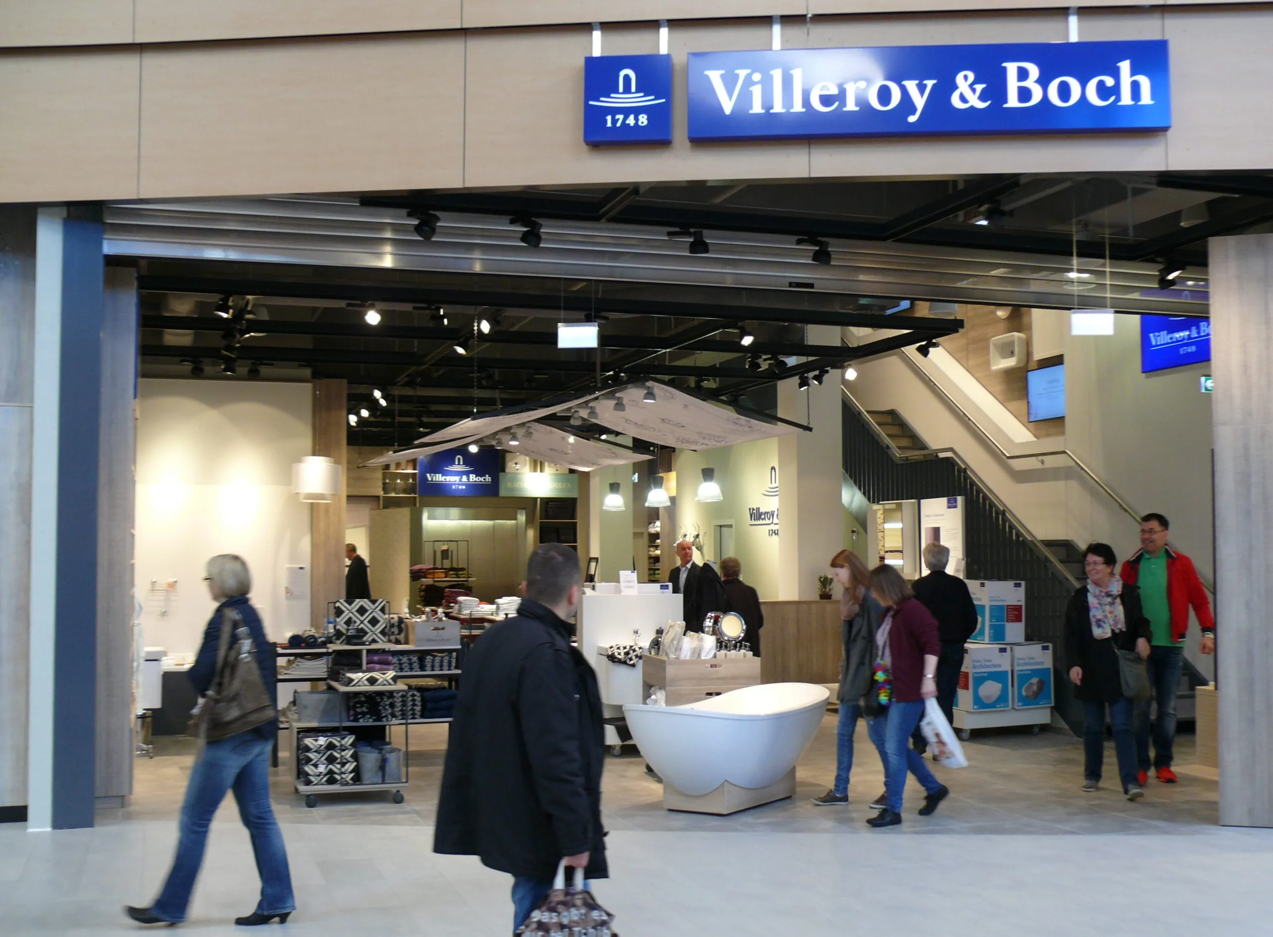 Komplettbäder im Shoppingcenter kaufen