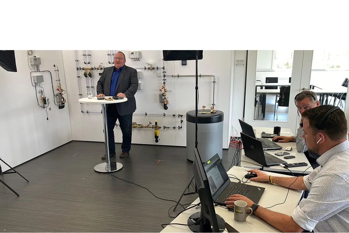 Kemper: 15 Webinare mit 721 Teilnehmern