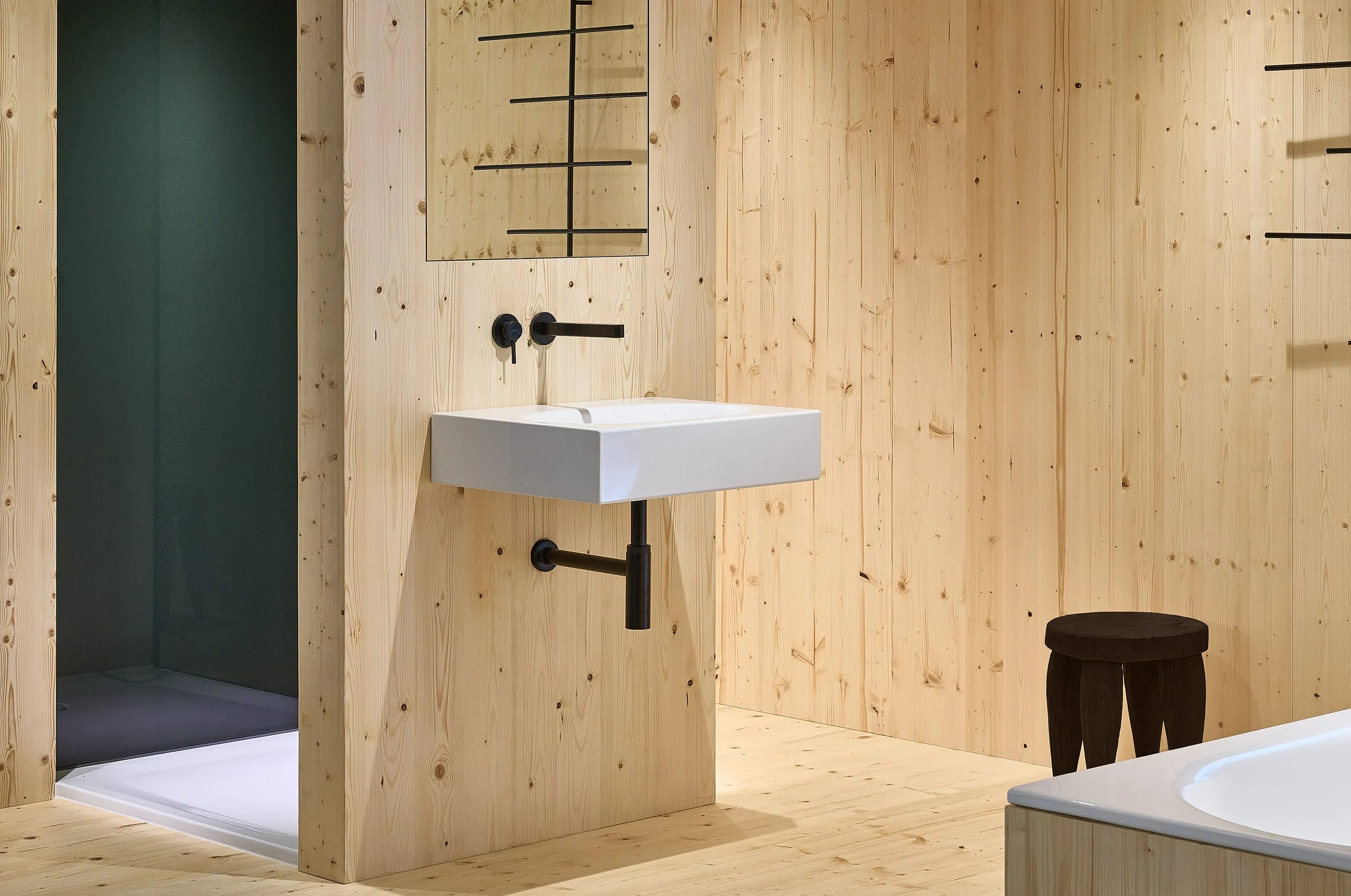 Bette visualisiert das Trendthema Holzbau im Bad