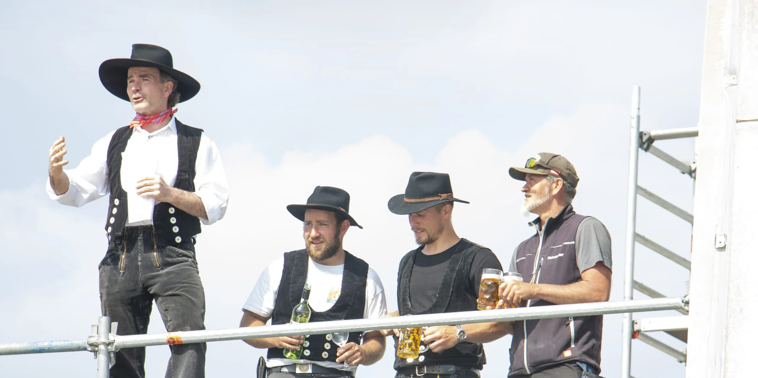 Neues Logistikzentrum: Richtfest bei Grünbeck nach sieben Monaten Bauzeit