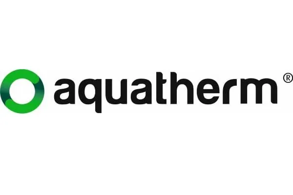 Gr&uuml;ner Kreis vor Schriftzug aquatherm ist neues Logo seit 2013.