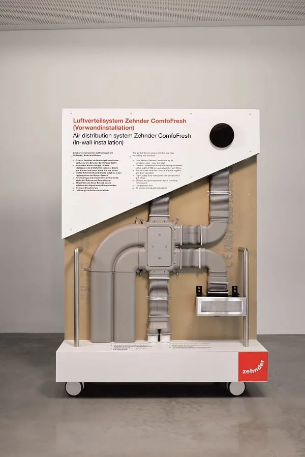 Sidecars im Markenerlebnisraum von Zehnder ergänzen technische Informationen