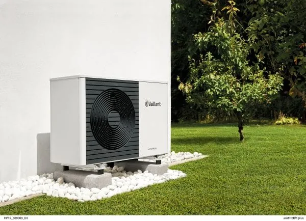 Luft-/Wasserw&auml;rmepumpe Monoblockbauweise von Vaillant von Aira zu mieten.