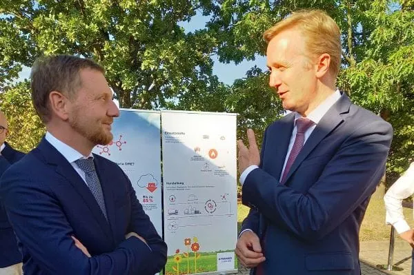 Ministerpr&auml;sident Kretschmer im Gespr&auml;ch mit Primagas-Gesch&auml;ftsf&uuml;hrer Stephan Klosterkamp