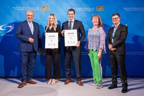 v.l.: Joachim Herrmann (Bayerischer Staatsminister des Innern, für Sport und Integration), Julia Liebetanz, Richard Schmidt (beide WILO SE), Andrea Milz (Staatssekretärin für Sport und Ehrenamt des Landes Nordrhein-Westfalen) sowie Olaf Tabor (Vorstand Leistungssport des DOSB).