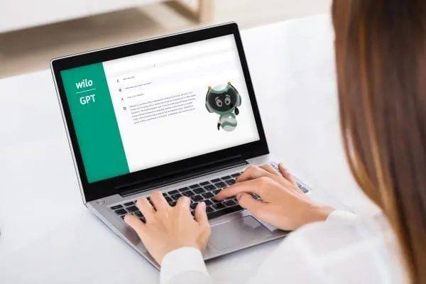 WiloGPT ist Wilos unternehmenseigener KI-Chatbot. Schon bald steht das Tool allen Wilo-Mitarbeitenden zur Verf&uuml;gung. 