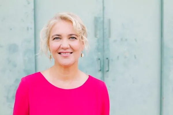 Porträtfoto Corinna Enders, dena-Geschäftsführung