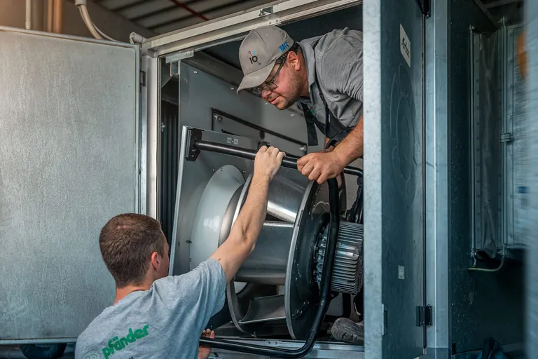 Bei vielen Anlagen wurden EC- durch EC-Ventilatoren der neuesten Generation getauscht.