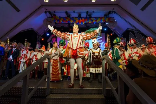 Prinz Sascha I alias Sascha Klupsch (Anlagenmechaniker SHK) Mit Jungfrau Frida alias Fridrich Klupsch (SHK Unternehmer) und Bauer Werner alias Werner Klupsch (SHK- Unternehmer).