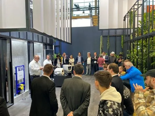 Die Experten und Interessenten in der Geberit Academy.