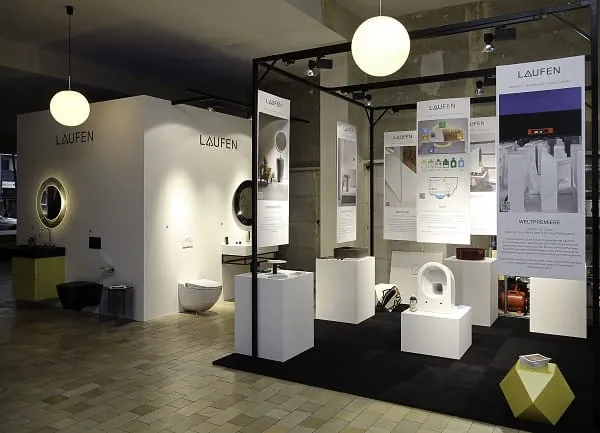 Laufen zeigte im Stoff-Pavillon M&ouml;ller einen Ausschnitt der vielf&auml;ltigen M&ouml;glichkeiten, die das Unternehmen f&uuml;r die individuelle Badgestaltung bietet.