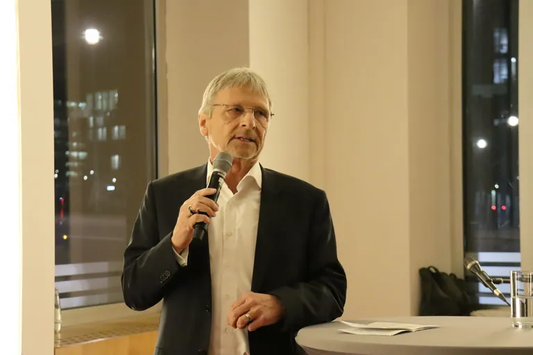 G&uuml;nther Mertz gab einen interessanten Einblick in die Zusammenarbeit der drei Verb&auml;nde BTGA, FGK und RLT-Herstellerverband.