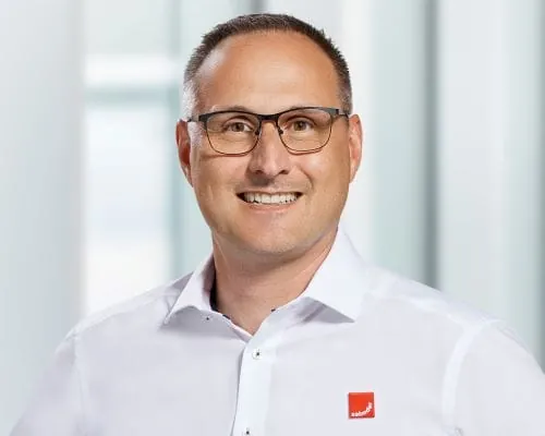 Jörg Schweinfurth, Country Manager für den DACH-Bereich bei Zehnder Klimadecken.