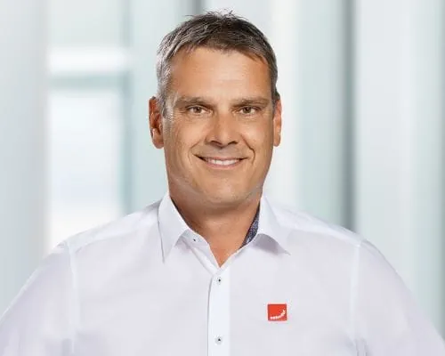Jörg Binninger, seines Zeichens Gebietsleiter Süd-West bei der Zehnder Climate Ceiling Solutions GmbH.