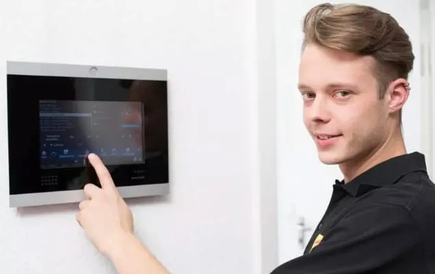 Erster Elektromeisterkurs Gebäudesystemintegration