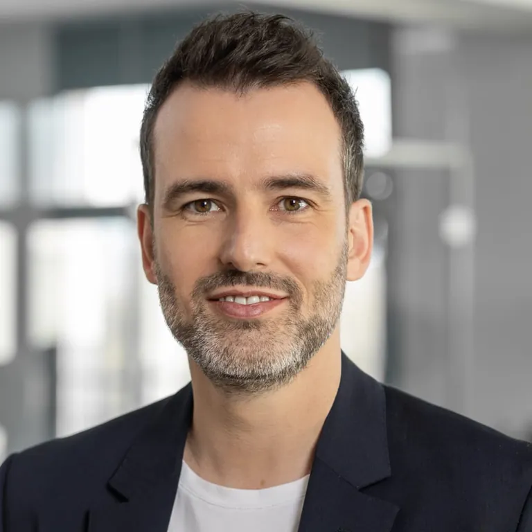 Dominik Hartmann, CEO von OneQrew und Vorstandsmitglied im BVBS.