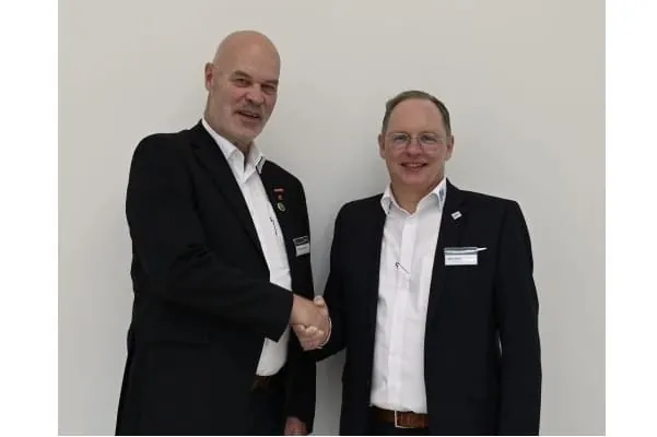 Heribert Baumeister und Bj&ouml;rn Sielaff, neuer Bundesinnungsmeister des Bundesinnungsverbands des Deutschen K&auml;lteanlagenbauerhandwerks.