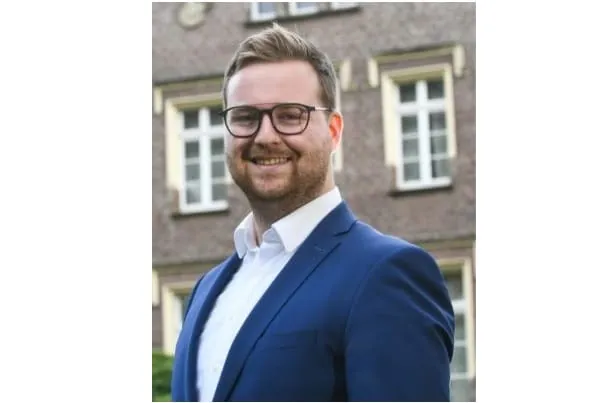 Lucas M. van Stephoudt ist neuer Referent f&uuml;r Politische Kommunikation beim FGK.