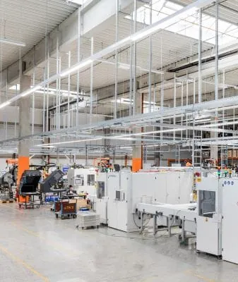 Das Werk in Neunheim bietet Platz für eine zweite Modullinie, wodurch das Produktionsvolumen künftig verdoppelt werden soll.