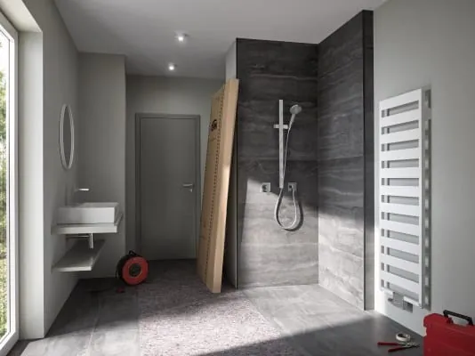 Kleben oder Bohren? Diese Frage entscheidet sich oft erst auf der Baustelle, denn dazu müssen einige Faktoren berücksichtigt werden.