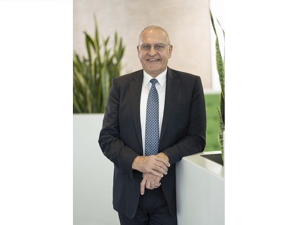 Dr. Günter Stoll, Vorstand der neuen Grünbeck AG und Stiftungsvorstand der Loni und Josef Grünbeck-Stiftung, freut sich über die gelungene Umfirmierung.