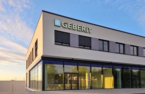 Neues Geberit-Firmengeb&auml;ude, Au&szlig;enansicht