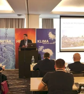Carsten Petersdorff von NRW.Energy4Climate, der Landesgesellschaft f&uuml;r Energie und Klimaschutz, referierte zur tats&auml;chlichen Rolle der W&auml;rmepumpe in NRW im Rahmen der Energie- und W&auml;rmestrategie.