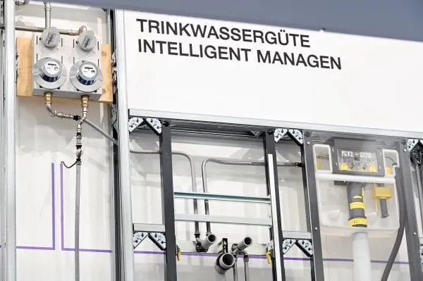 Namhafte Herstellende zeigen ein breites Spektrum an hochwertigen L&ouml;sungen f&uuml;r die richtige Planung, Errichtung und Inbetrieb&shy;nahme gesetzeskonformer Trinkwasseranlagen.