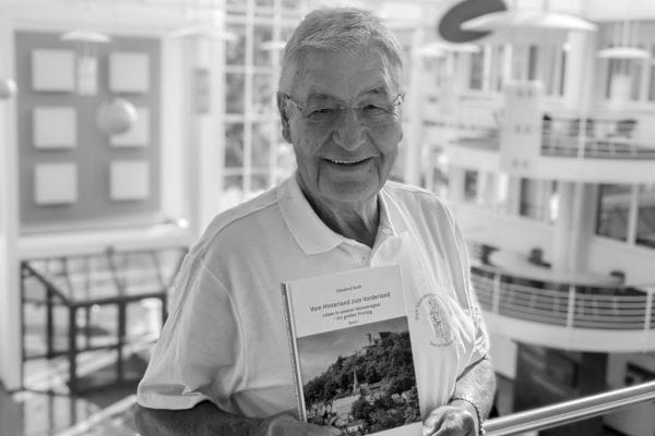 Bis zuletzt hatte Manfred Roth an seinen Büchern gearbeitet. In den vergangenen Monaten hatte er sich einer Buchreihe gewidmet, die die Geschichte des Hinterlands und des Unternehmertums in der Region widmet.