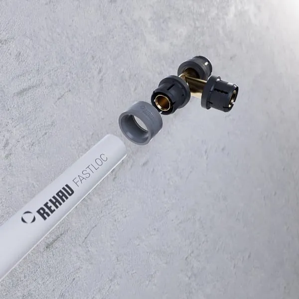 Mit Fastloc stellt Rehau ein schnelles Universalsystem f&uuml;r Trinkwasser und Heizung vor.