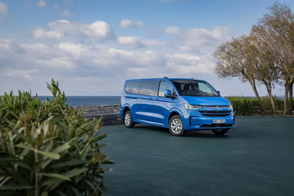 Der neue e-Caravelle Style in Blau.