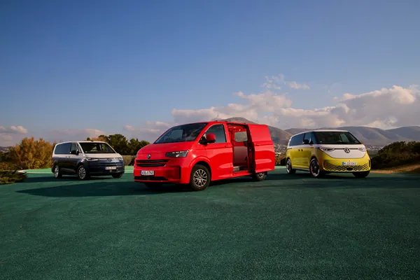 Das aktuelle Bulli-Trio 2025.