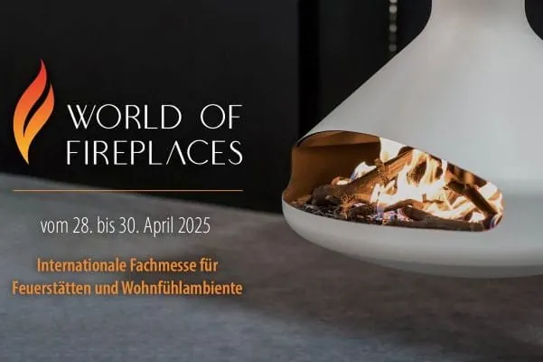 Grafik mit Logo "World of Fireplaces" und wei&szlig;er h&auml;ngender Kaminofen in Kugelform