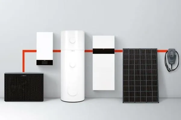 Produkte von Viessmann: Wärmepumpe, Energy Manager, Pufferspeicher, PV-Modul, Wallbox