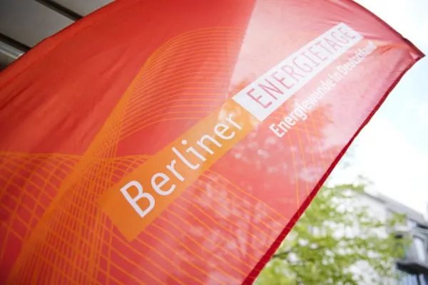 Die Energietage 2025 finden nach dem dreit&auml;gigen digitalen Auftakt Anfang Mai vom 26. bis 28. Mai im Ludwig-Erhard-Haus in Berlin statt.