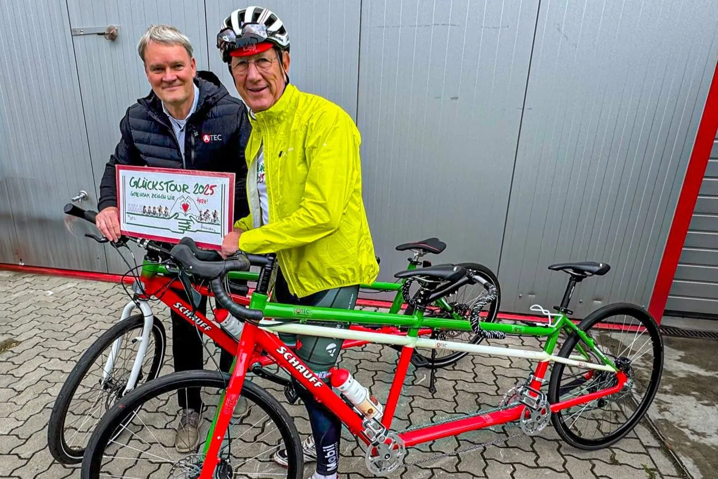 Spendenstopp mit Herz: Glückstour 2025 bei Atec
