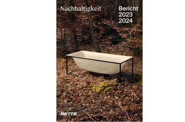 Bette: Symbol f&uuml;r Kreislaufwirtschaft und Naturverbundenheit: Die BetteBadewanne aus recycelbarem glasiertem Titanstahl steht im Mittelpunkt des Nachhaltigkeitsberichts 2023/2024.