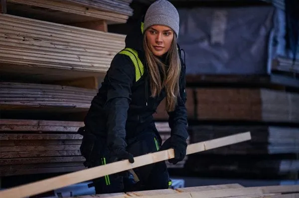 Workwear f&uuml;r alle: Fristads bietet Arbeitskleidung von XS bis 6XL &ndash; inklusiv und funktional