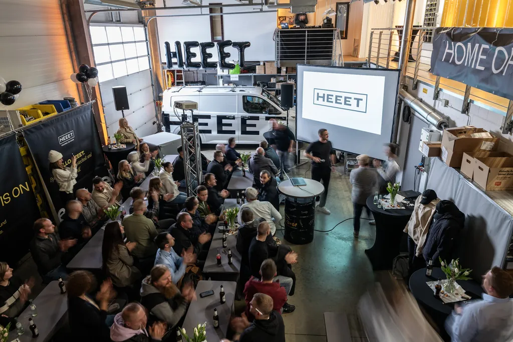 Die gesamte Belegschaft von HEEET ist Teil des gro&szlig;en Ganzen und damit Gewinner des "Best of SHK Award 2025&ldquo; im Bereich Handwerk.