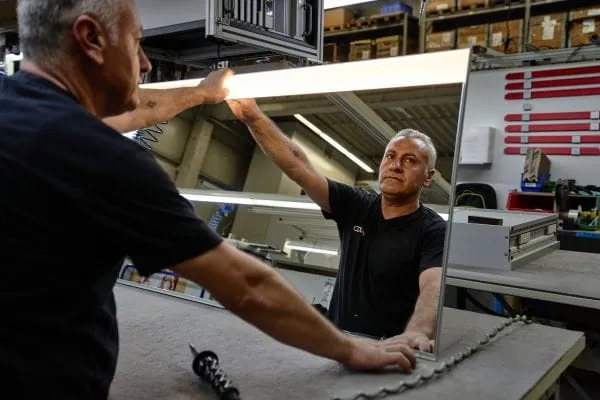 Das Jubil&auml;um im Juli 2025 ist nicht nur ein Anlass zum Feiern, sondern auch ein Zeichen f&uuml;r Best&auml;ndigkeit, Fortschritt und Leidenschaft f&uuml;r hochwertige Badprodukte &bdquo;Made in Germany&ldquo;.