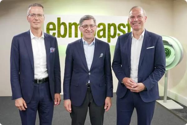 ebm-papst setzt auf Digitalisierung und globale Präsenz: Prof. Dr. Tomas Smetana, CTO, Dr. Klaus Geißdörfer, CEO sowie Harald Klaiber, CFO (v. l.).