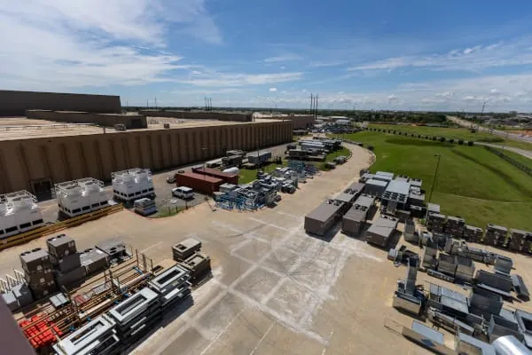 Au&szlig;enlagerfl&auml;chen im Werk Norman, Oklahoma, USA von Johnson Controls Residential & Light Commercial.