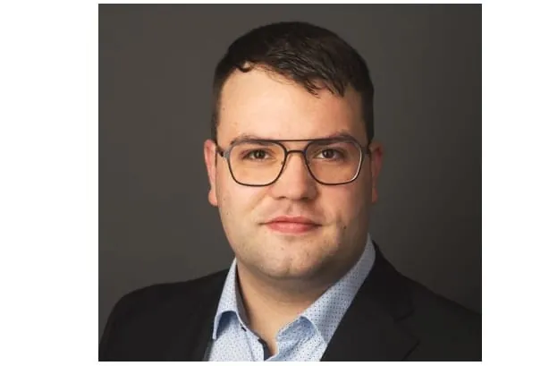 Seit Anfang November 2025 verantwortet Adrian Döll den internen und externen Kundenservice der Conti Sanitärarmaturen GmbH.