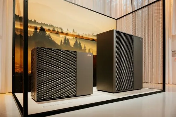 Mit effizientem Heizen, K&uuml;hlen und L&uuml;ften, innovativer Regelungstechnik und dem umweltfreundlichen K&auml;ltemittel R290 setzt der Hersteller auf maximale Effizienz, Komfort und Nachhaltigkeit.