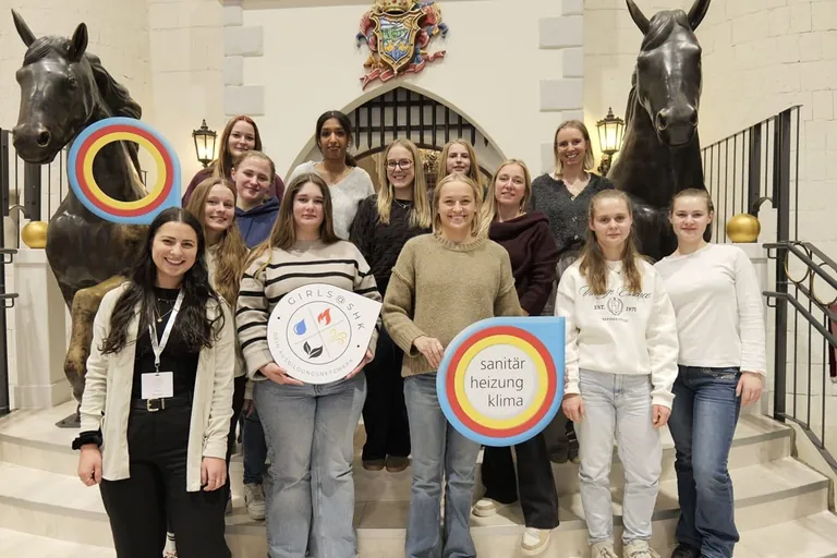 Um Barrieren f&uuml;r weibliche Nachwuchskr&auml;fte im SHK-Fachhandwerk abzubauen, hat der Fachverband Sanit&auml;r-Heizung-Klima Baden-W&uuml;rttemberg (FV SHK-BW) das Netzwerk GIRLS@SHK ins Leben gerufen. 
