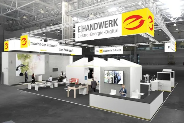 Der Gemeinschaftsstand der E-Handwerke in Halle 11.0 wartet in diesem Jahr mit einigen Neuigkeiten auf – darunter eine E-Zubis-Corner und Aktionstische. Highlight ist die Fahrt im E-Handwerke-Ballon, der – wenn das Wetter mitspielt – mehrmals täglich über dem Messegelände aufsteigt.
