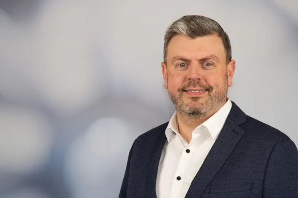 Die Systemair GmbH hat zum Januar 2026 Thorsten Sturm als neuen Technischen Leiter ernannt.